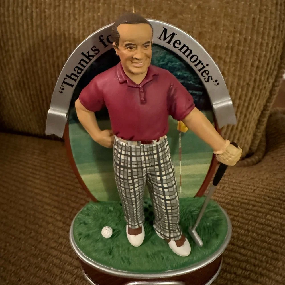 Bob Hope Thanks “fore” the Memories musical ornament